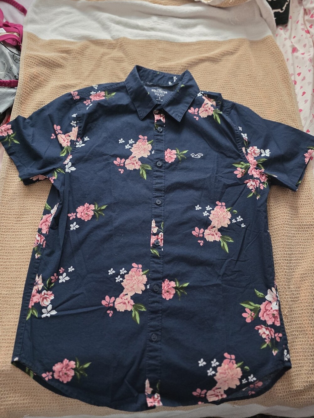 Hollister Navy Short-Sleeve Floral Button-Up Shirt